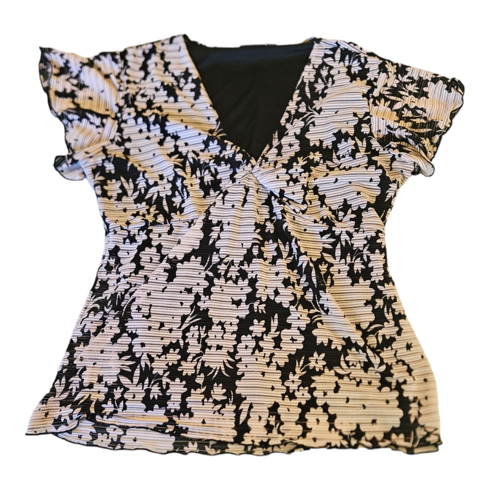 Apt. 9 XL Short Sleeve V-Neck Shirt